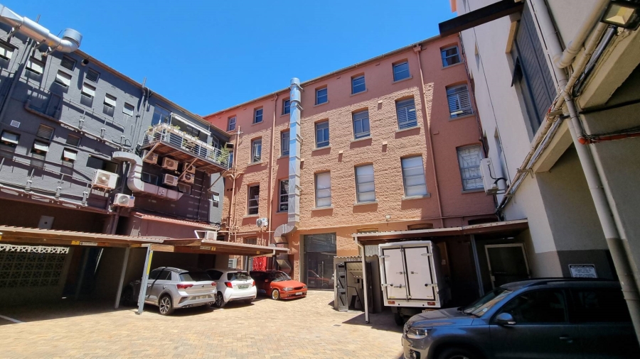 To Let Commercial Property for Rent in Woodstock Western Cape